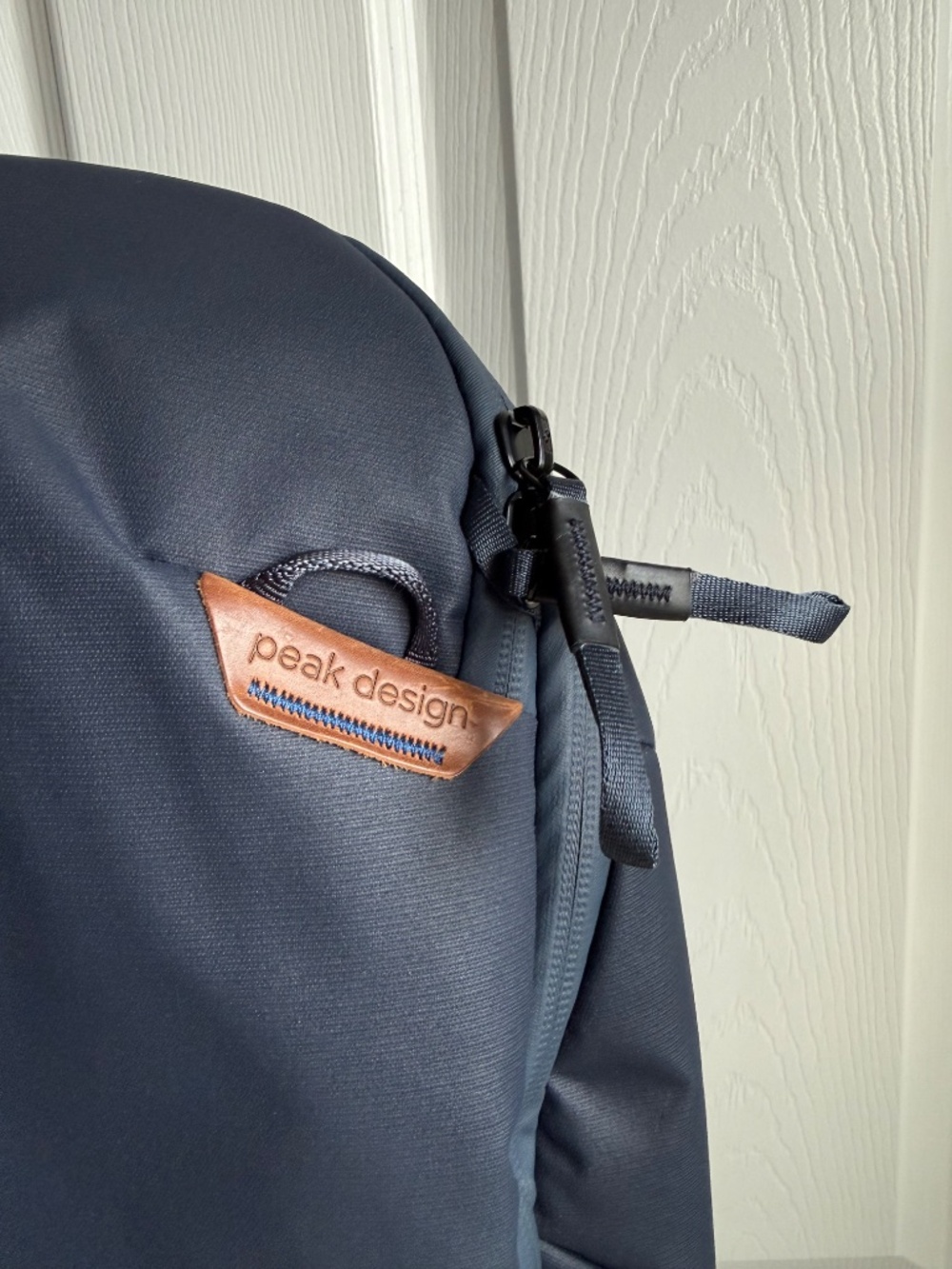 NWOT Peak Design 30L Travel Backpack - Midnight Blue - Picture 2 of 14